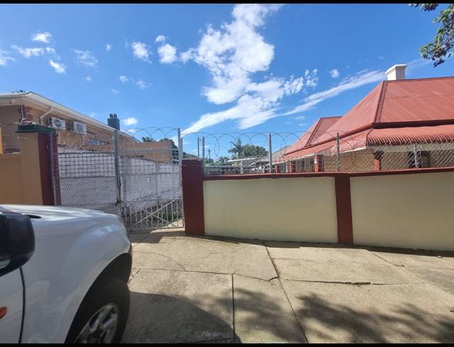 3 BEDROOM HOUSE FOR SALE IN UITENHAGE CENTRAL